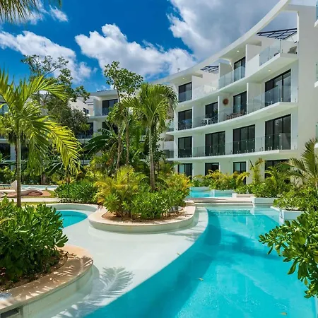 Cozy Apartments At Central Park Lagunas